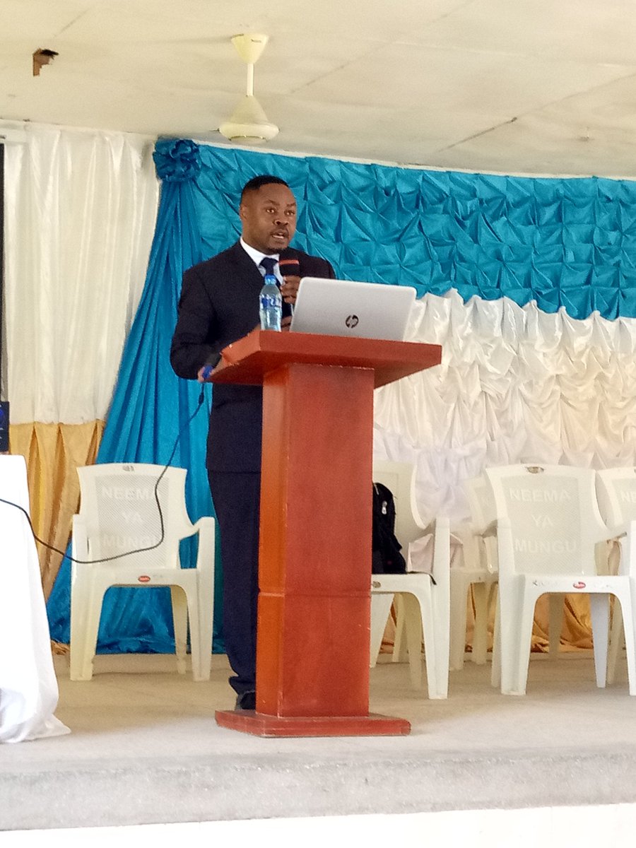 TapsaCcohas's tweet photo. President of Pharmaceutical Society of Tanzania (PST) Mr. ISSAH .S. HANGO says even thought he has a lot of professions, He proud to be the Pharmacist. 
# proud to be a Pharmacist. https://t.co/uDHLIz4A5y