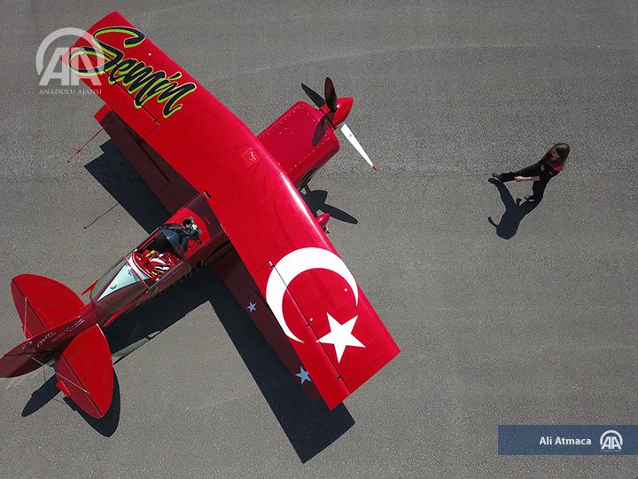 anadoluimages's tweet photo. Semin Ozturk, Turkey's first #professional #female #aerobatic #pilot flies 'Pitts S2-B' #plane with #360hp #Lycomingengine #Eskisehir #Turkey #AA #Aviation #Women #Stunt #Aerobatics #Flying #Sky #Turkish #Photography https://t.co/cR9uR7uyCj