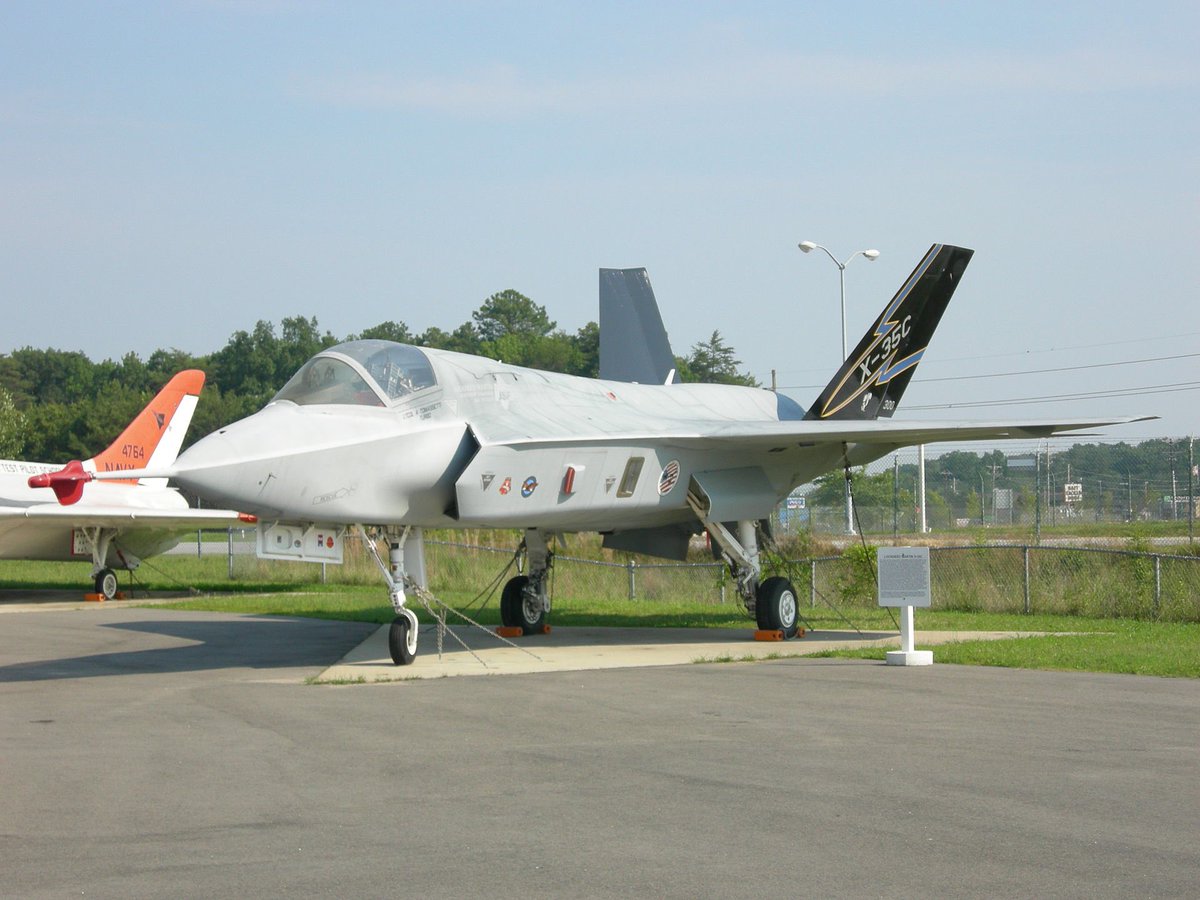 JGrunsell's tweet photo. Another aviation bucket to visit, Patuxent River Naval Air Museum. Home to a couple of X Planes, X32 &amp; X35C. @marklanebiz @GeorgeNicolasUK @TheAviationist @Aviation_Hub @morganaviatalex @NChilikov @iLove_Aviation @xplanes #Xplanes https://t.co/1Xwwfi9VHq