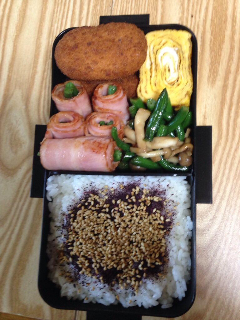 Bike Pit 巻き巻きシリーズ第2弾 にいちゃん このお弁当じゃ足りないって言い出したにょ 男子高校生のお腹は底なしにょー しまじろうにっき 親父弁当 弁当 旦那弁当 高校生弁当 男子弁当 高校生男子弁当