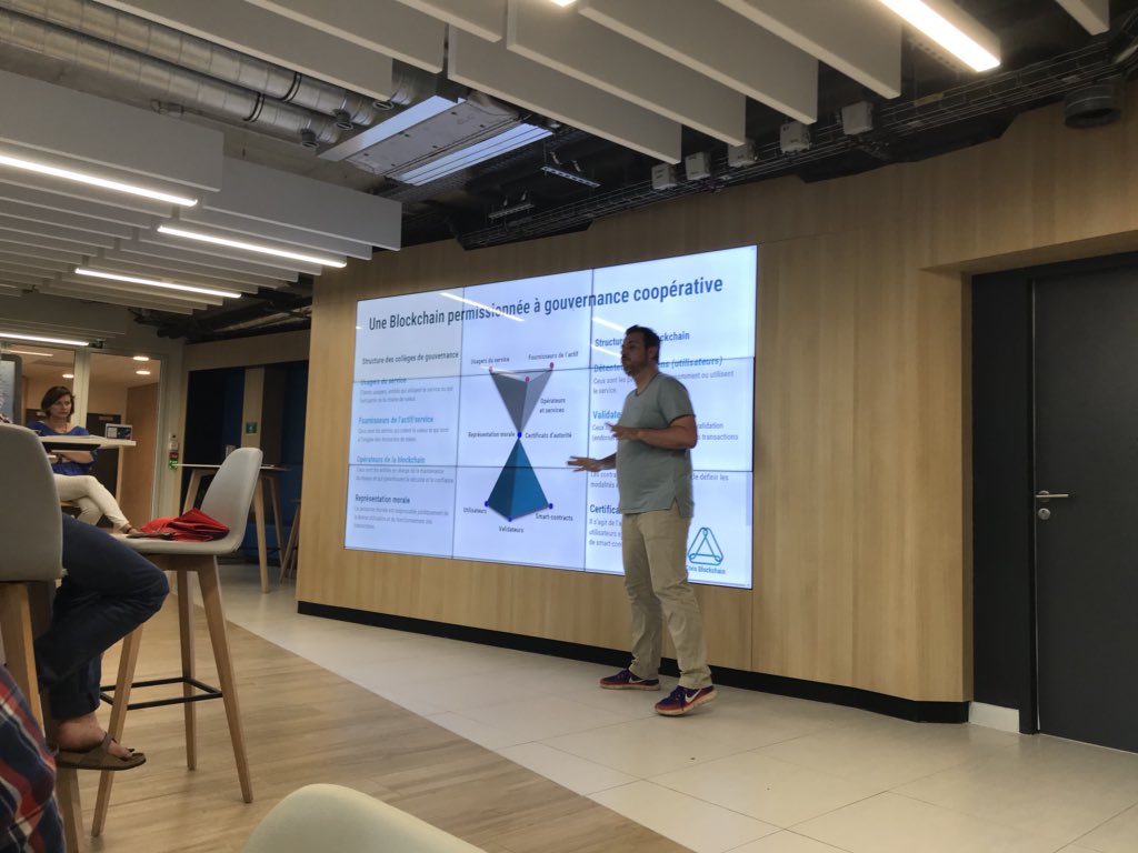 CivisB's tweet photo. Civis blockchain est présente au #meetup #blockchain de #Montpellier pour présenter les travaux menés par l’association. https://t.co/UmBbmsky1G