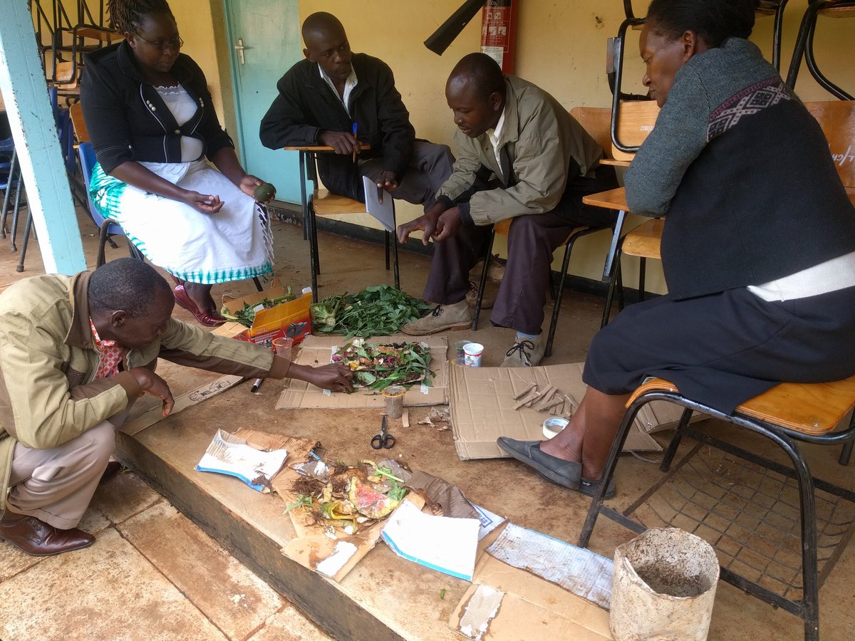 artisanhivee's tweet photo. #CreativeCapacityBuilding - we don't give them technology, we empower then with design skills so they can develop their own technologies. 

Team MukulimaBora ideating and experimenting on ways to address the inadequacy of nutrients in organic fertilizer. #HCD #IDDSKenya https://t.co/nwB046Gfhv