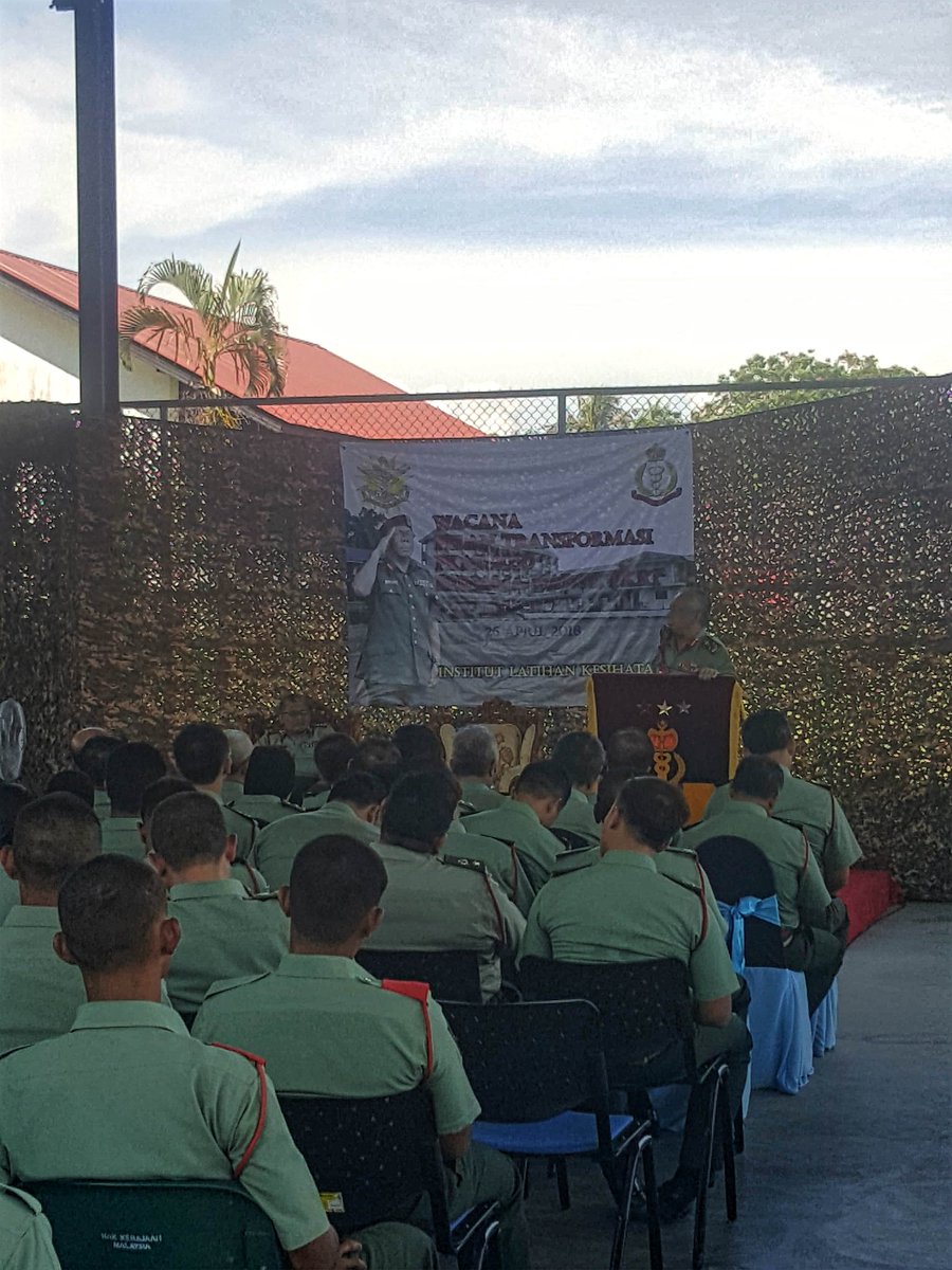 Wacana Pelan Transformasi Perkhidmatan Kesihatan ATM bersama hampir 400 org keluarga besar Kor Kesihatan Diraja di Kem Terendak, Melaka