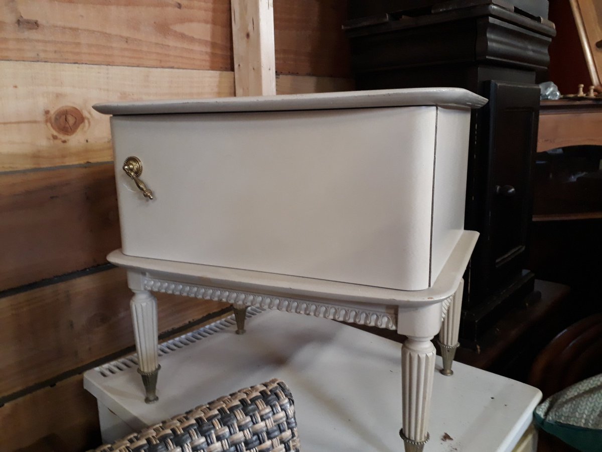 #VOORTHUIZEN 
#ROMMELMARKT 
ZATERDAG 28 APRIL 2018
9 TOT 12 UUR
LANGEZUIDERWEG 112
Van servies tot grasmaaiers van kastjes tot speelgoed.