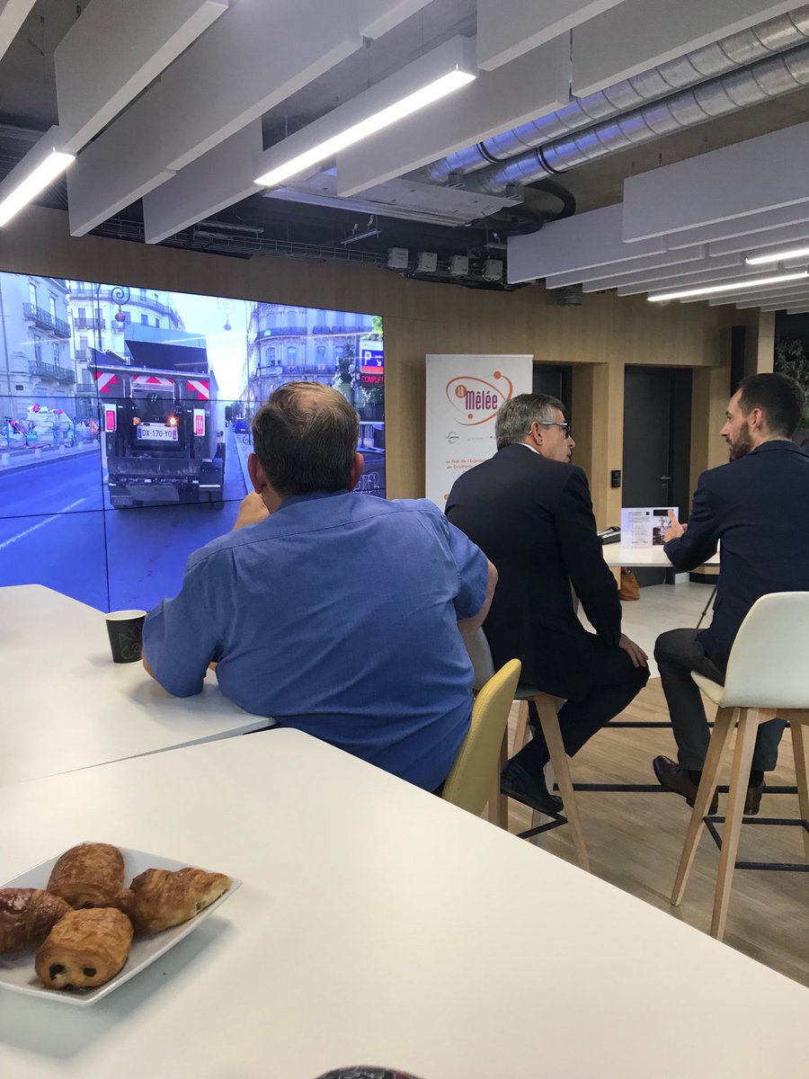 loicbrute2remur's tweet photo. Village by CA avec La Mélée de Montpellier @La_Melee_Mtp @villagebyCAL @ContactOcbon @MatoomaM2M @jvweb @Mtp_FrenchTech @montpellier_ https://t.co/D50vwj17qQ
