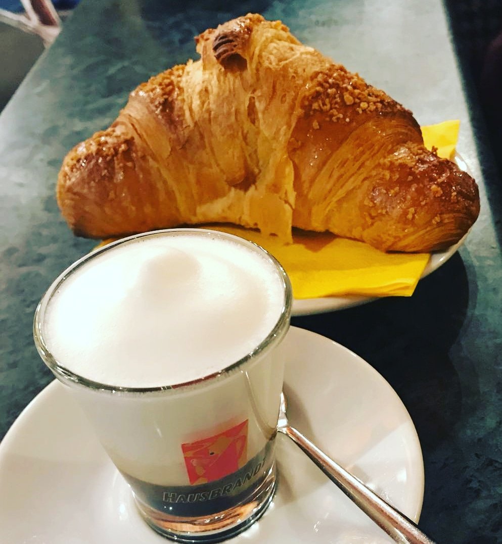 CaffedelDuca's tweet photo. Avete già fatto colazione ? Vi aspettiamo da Caffè del Duca per un carico di energia !!! #caffedelduca #cagliari #colazionesana #chefame #breakfast #breakfasttime #food #foodporn #foodlover #foodaddict #yummy #buongiorno #buonacolazione #wellness #instagood #instafit #salute https://t.co/LkrQRAuCQW