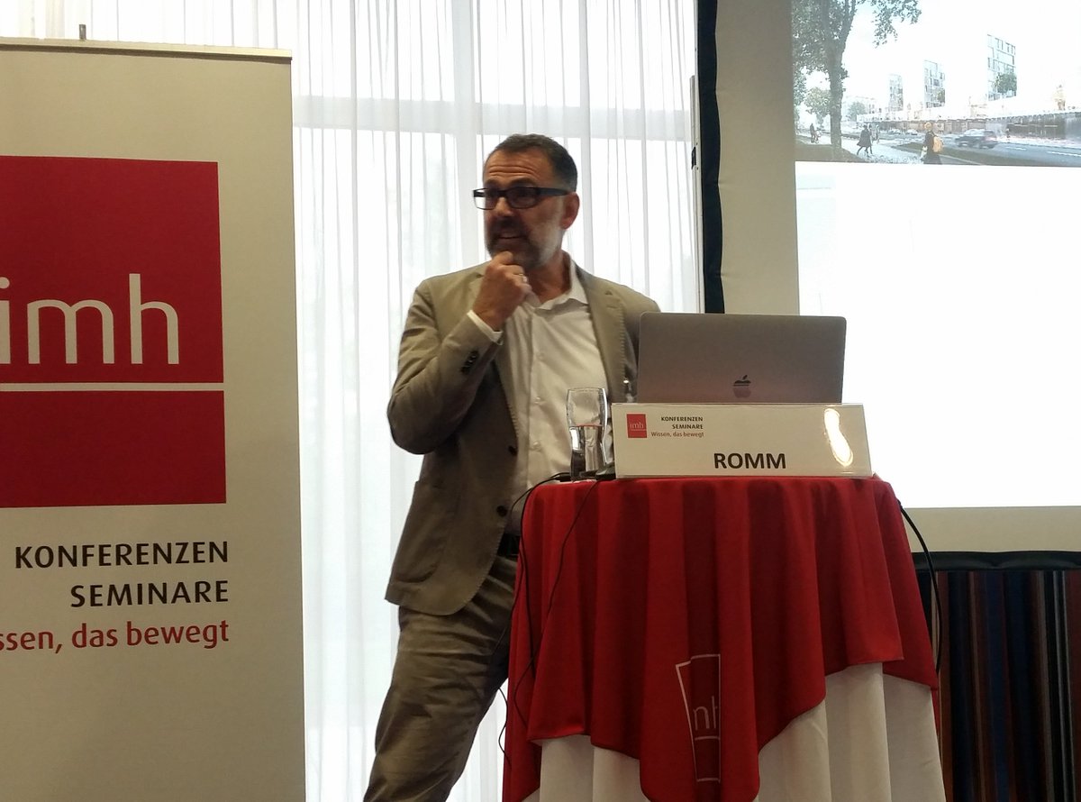 Romm eröffnet den Reigen. Ich sehe die Botschaft, dass sich der Bausektor verändern wird müssen. Die Frage ist, wie das passieren wird.  #Forumbaustelle #entsorgung #recyclingbaustoffe