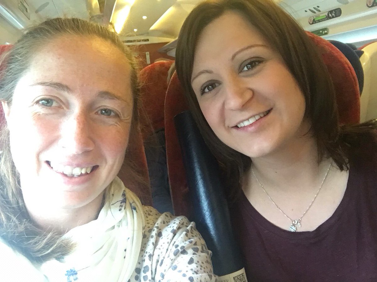 Travelling to the #McrCF18 with <a href="/CharG92/">Charlotte Gray</a> #panauchocolate