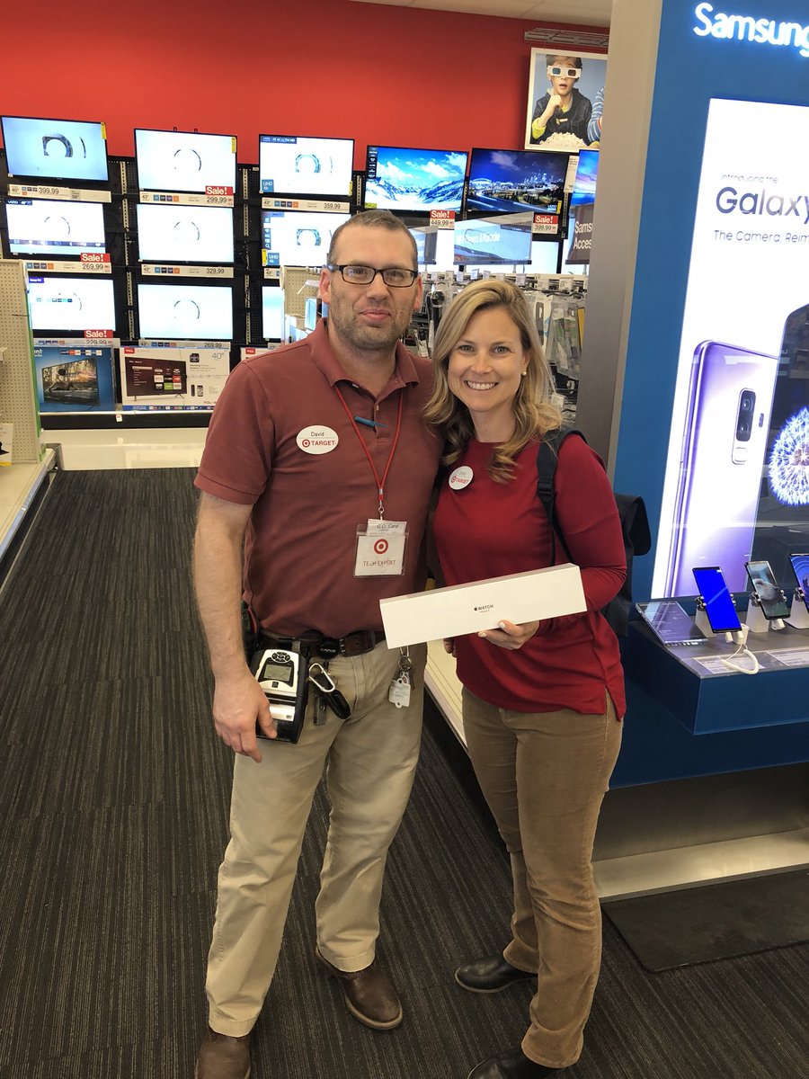 KColeman32's tweet photo. Love seeing selling in action!  Great job David on selling Emily her first Apple Watch! https://t.co/bosTx4pHRI