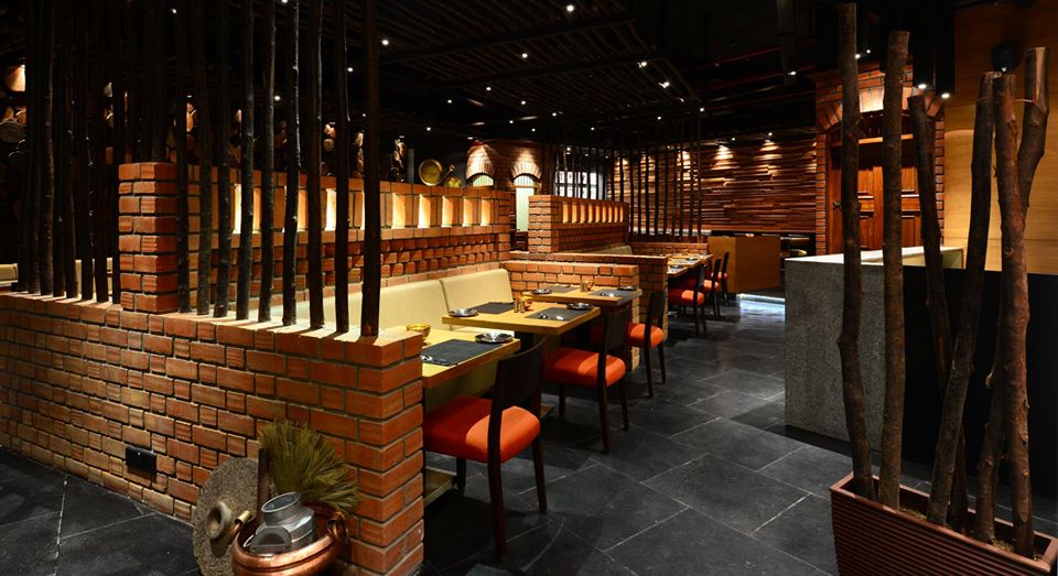 WahMarathi's tweet photo. At Wah Marathi we have a right mix of traditional food culture &amp; luxury ambience. Come &amp; explore us at 3rd floor, Seasons Mall, Magarpatta City, Pune.
#TraditionalFood #Food #MaharashtrianCuisine #PEO https://t.co/nj2602GyIj