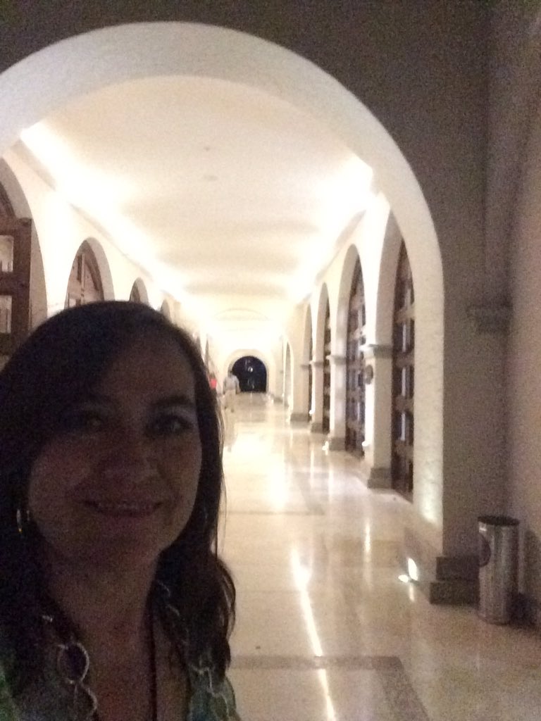 MARTHAAA_GDL's tweet photo. #LaMismaLuna 🌖#LoveIsInTheAir 😍
#TheBestOfTheBest de mi país 👉🏻#México 🇲🇽 👏🏻👏🏻👏🏻🙋🏽🏆👌🏻☀️🌊🌕✨✈️🚢☸️💦🌈⛳️🏊🏼♀️🎤🏩💼🎒🎆🍝🍨🍾🍹🥂🌺🌵💃🏽😃👍🏻#Viajes #Travel😊#AmoMiTrabajo 😍#TopLevelExecutive👩🏽💻👌🏻
#GraciasDios🙏🏻🕯🕊⚪️💟🍀😘💜 https://t.co/jiDAHGD0Iv