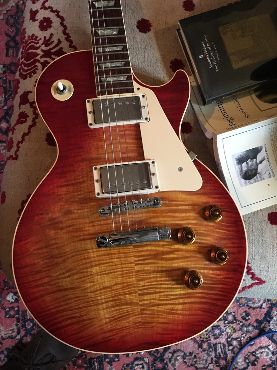 My most recent acquisition..and a fine one too! #gibson #lespaul #sessionguitarist #humbuckers #cherrysunburst #flame