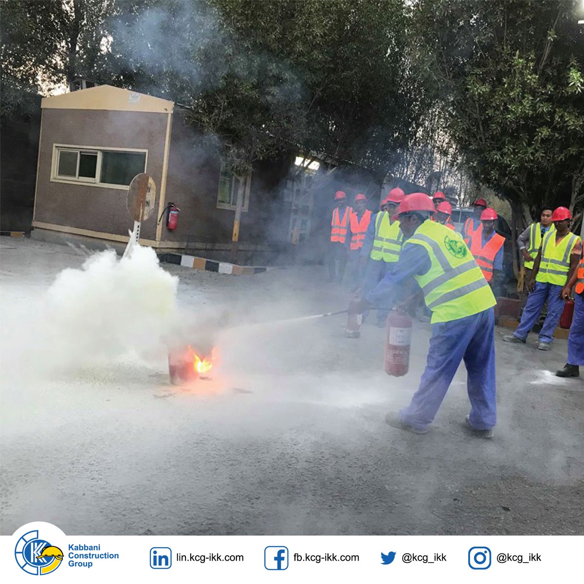 KCG_IKK's tweet photo. Fire Drill at the Kabbani Village/ Labour Camp, Dammam
تدريبات الوقاية من الحريق في قرية القباني/ سكن العمال، الدمام
@kcg_ikk #fire_drill #safety_first #safety_training #HSE #Dammam #KSA
#مجموعة_القباني_للإنشاءات #وقاية_من_الحريق #تدريب_سلامة #إنشاءات_متخصصة #الدمام https://t.co/I8uRV3LkF5