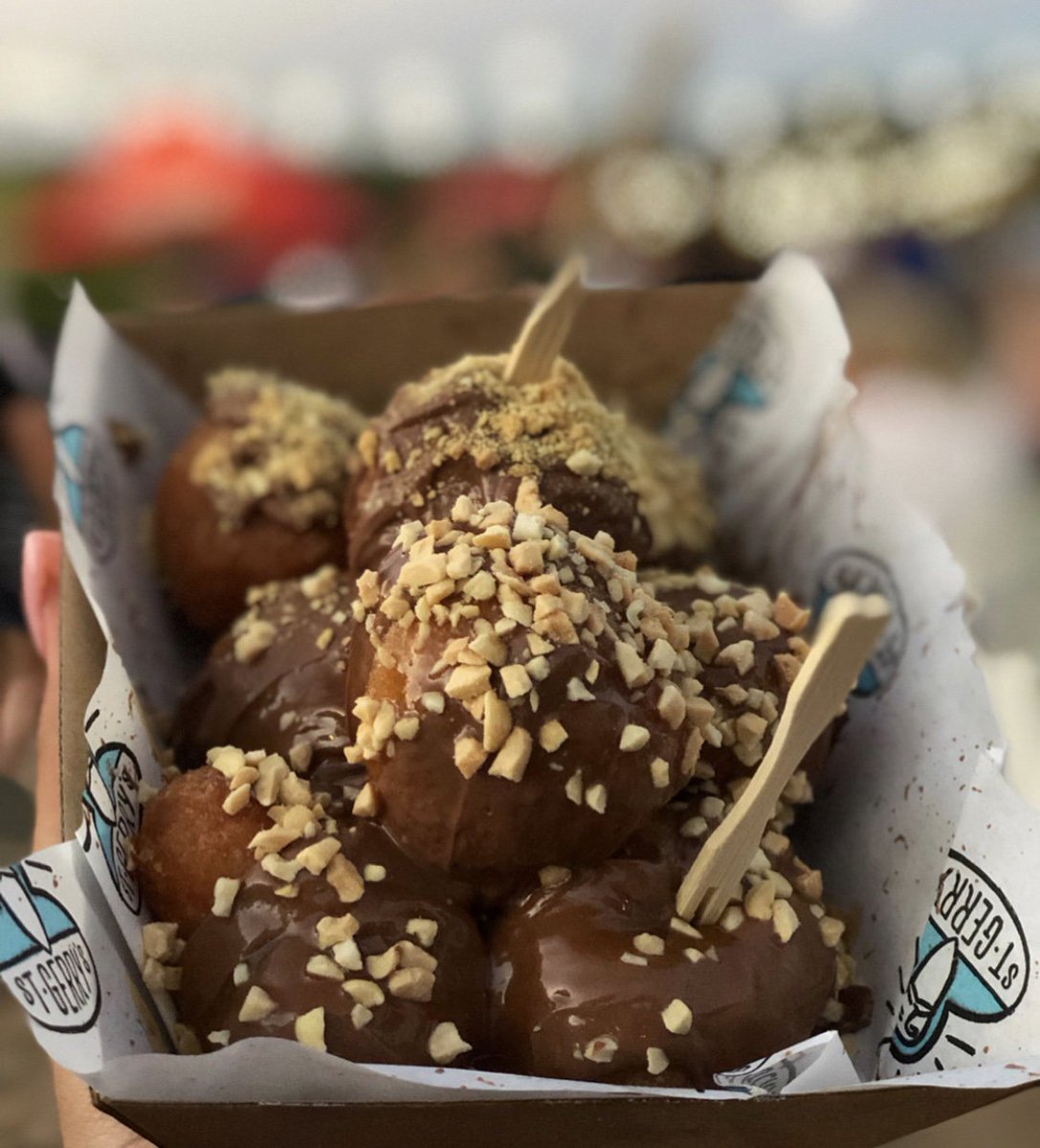 These drool-worthy desserts from newcomer @St_Gerrys will satisfy any sweet tooth. Want to get your hands on ALL the sugary goodness? Book now! goo.gl/k3jcPa #delicious #doughnuts #yum #sugarrush