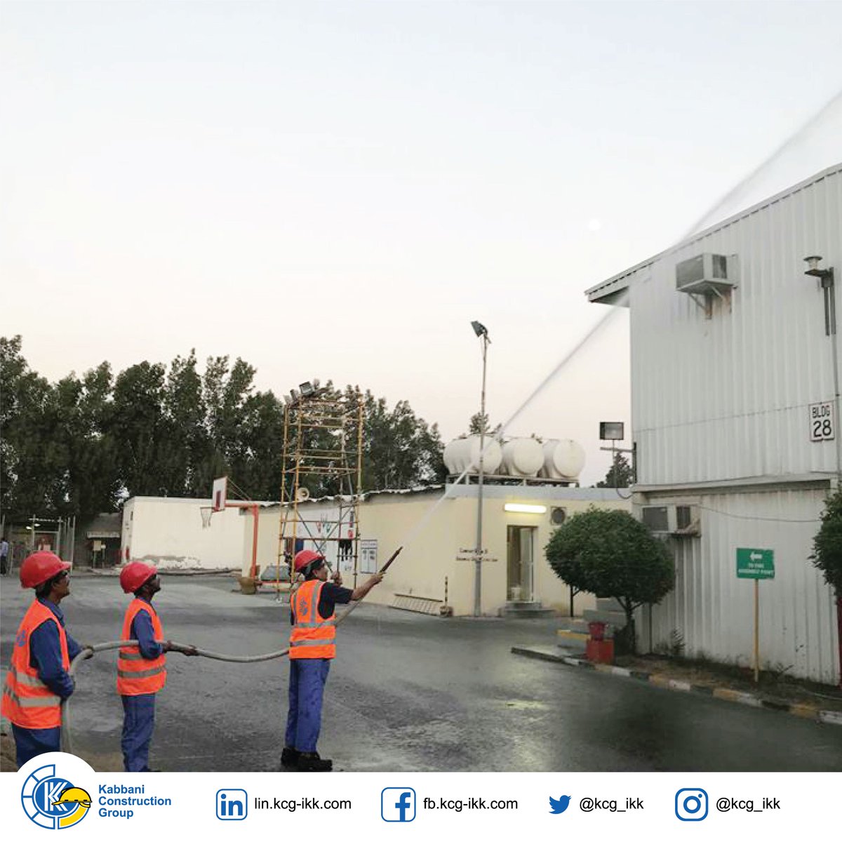 KCG_IKK's tweet photo. Fire Drill at the Kabbani Village/ Labour Camp, Dammam
تدريبات الوقاية من الحريق في قرية القباني/ سكن العمال، الدمام
@kcg_ikk #fire_drill #safety_first #safety_training #HSE #Dammam #KSA
#مجموعة_القباني_للإنشاءات #وقاية_من_الحريق #تدريب_سلامة #إنشاءات_متخصصة #الدمام https://t.co/I8uRV3LkF5