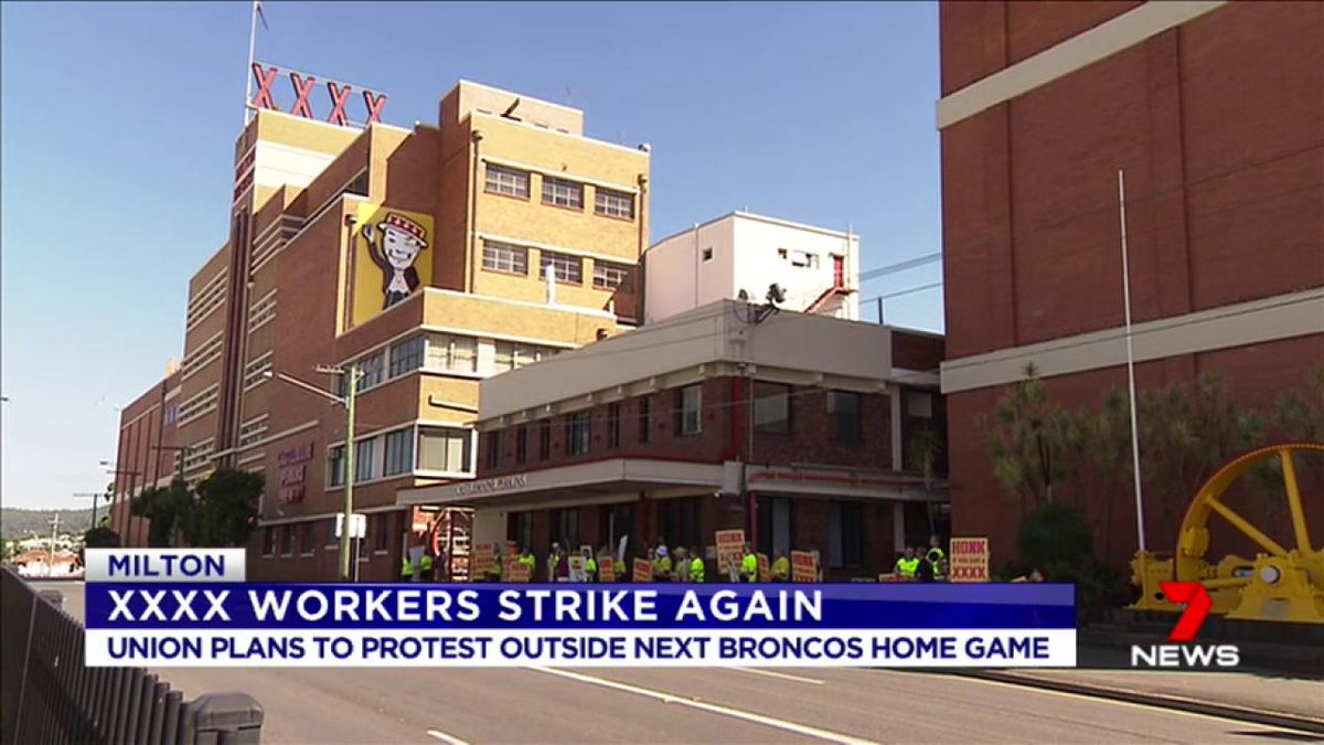 Wally Lewis Thursday Xxxx Workers Planning Strike Wally Lewis Statue Game Thursday Night News 7news Brisbane Scoopnest