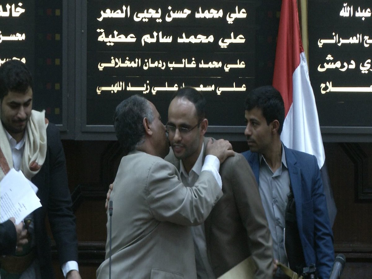 الراعي يخافس مشاط اوبه على نفسك 
ولاتنزلش الحديده..