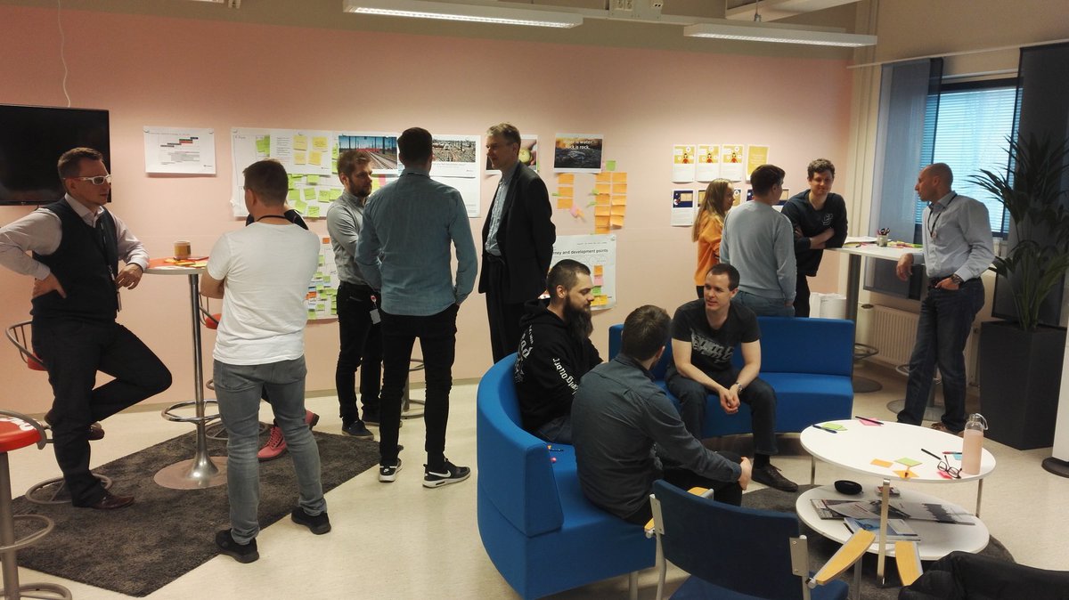 Uusiprosi's tweet image. Culture workshop @fastems #fastemspeople #fastemsians
Backbone. Sharing=Caring. Water is water. Rock is rock.