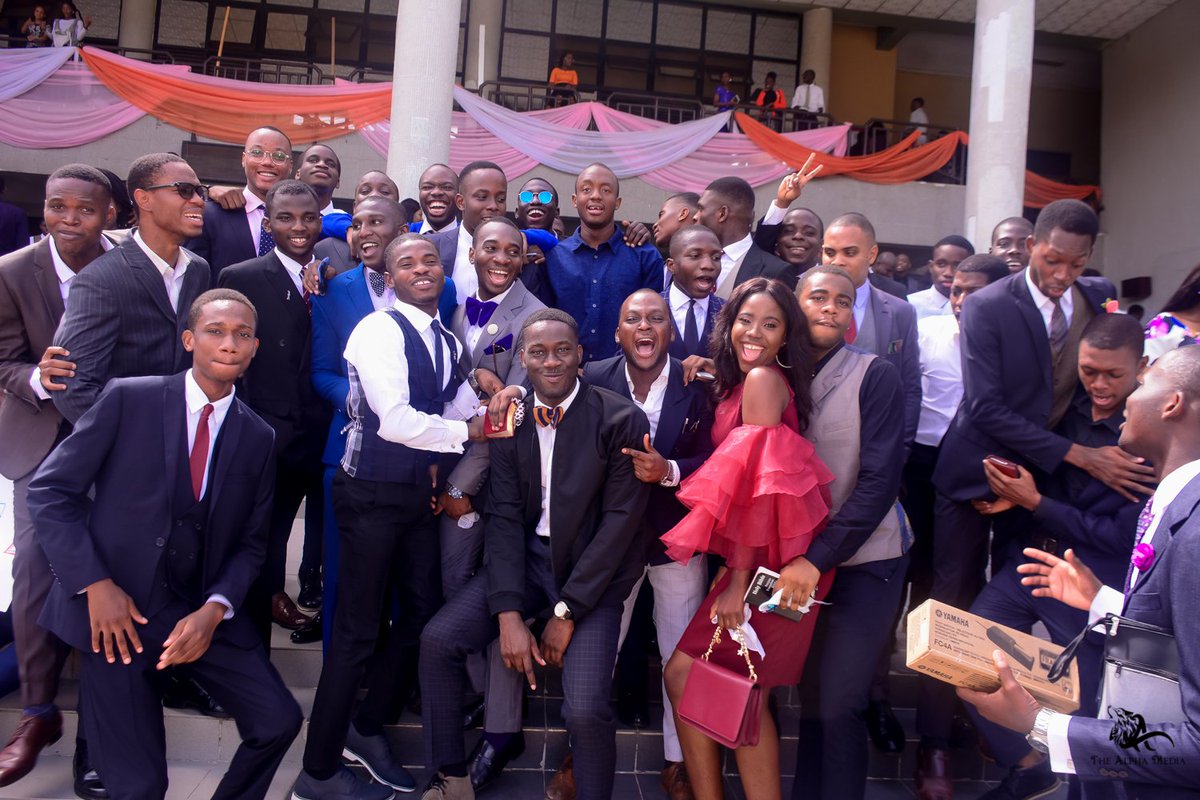 Davidutomi's tweet photo. Family. #5years #Elect2018 #RegalSet https://t.co/RazabkOcCk