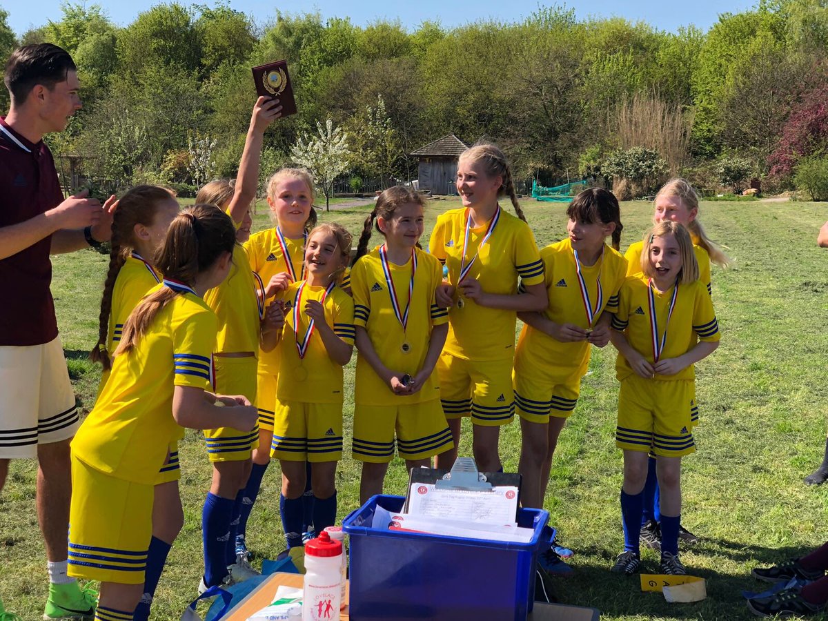 EllinghamSport's tweet photo. So proud of the Year 5/6 for winning  the Lovelace Girls Tag Rugby Tournament. #hardwork #determination #resilience 🏆🏉 https://t.co/jeucIiHLJs