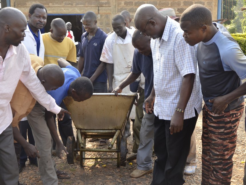 Wa__Nyambura's tweet photo. 8.1 g We should also not forget @Ken_Lusaka who's county government purchased 10 wheelbarrows, each at Ksh 109,000
#KHRCandDevolution https://t.co/yo193jFw8t