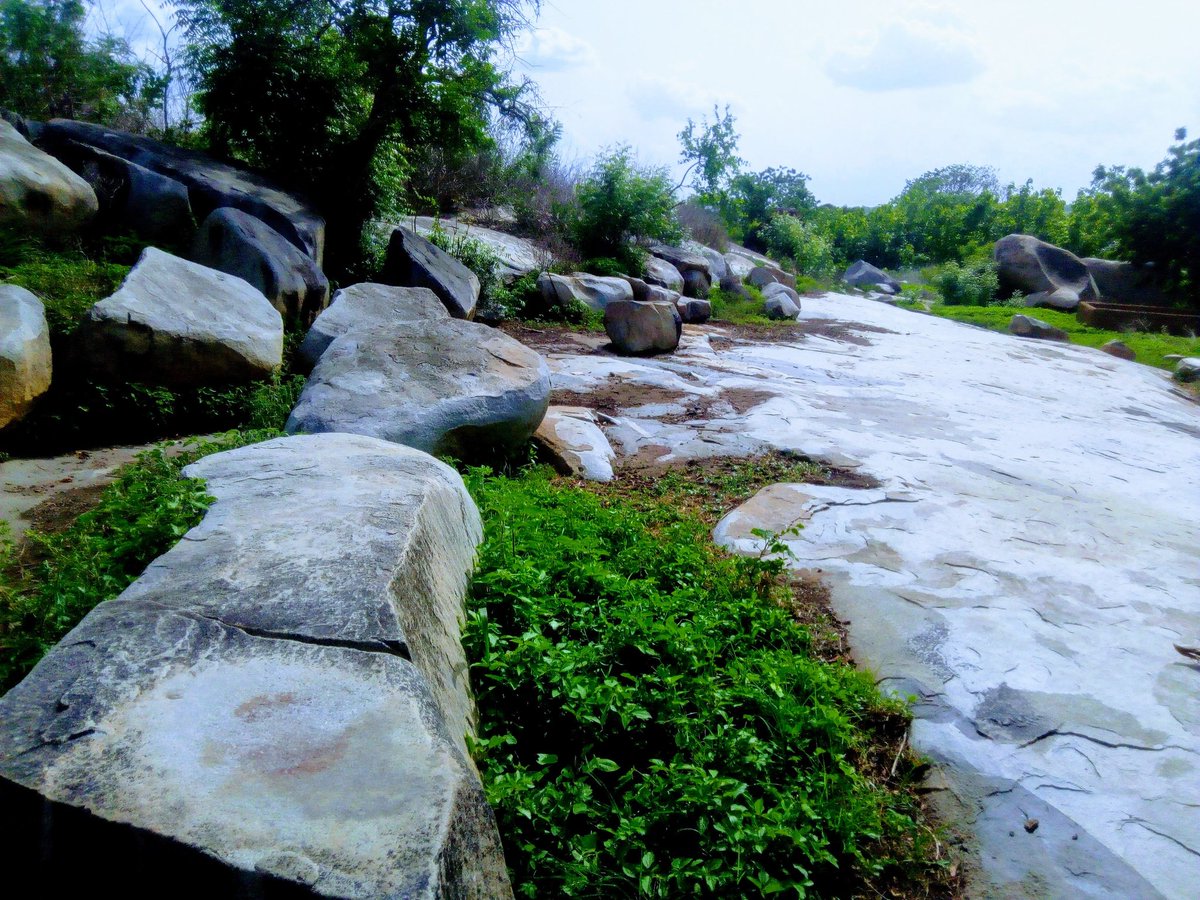 issa_kayoum's tweet photo. #JeudiPhoto

Magnifique paysage de la chaîne de l'Atacora depuis le #Benin https://t.co/NPYUOlHfIh