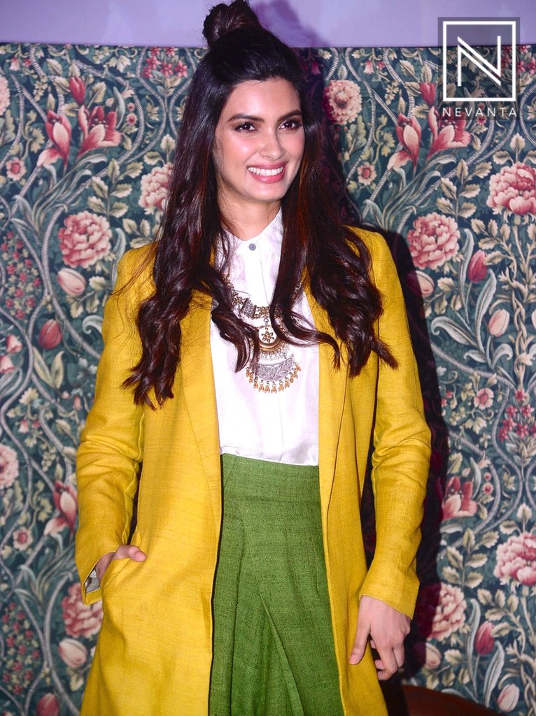 NevantaMedia (@nevantamedia) on Twitter photo <a href="/DianaPenty/">Diana Penty</a> showcases colours of summer at an event
Outfit: <a href="/payalkhandwala/">Payal Khandwala</a>
.
#DianaPenty #Bollywood #BollywoodStyle #bollywoodfashion #celebrityfashion #CelebStyle #CelebOutfits #Fashion #Style #PayalKhandwala #SummerOutfits #DeepikaPadukone #SummerVibes <a href="/DianaPenty/">Diana Penty</a> showcases colours of summer at an event
Outfit: <a href="/payalkhandwala/">Payal Khandwala</a>
.
#DianaPenty #Bollywood #BollywoodStyle #bollywoodfashion #celebrityfashion #CelebStyle #CelebOutfits #Fashion #Style #PayalKhandwala #SummerOutfits #DeepikaPadukone #SummerVibes