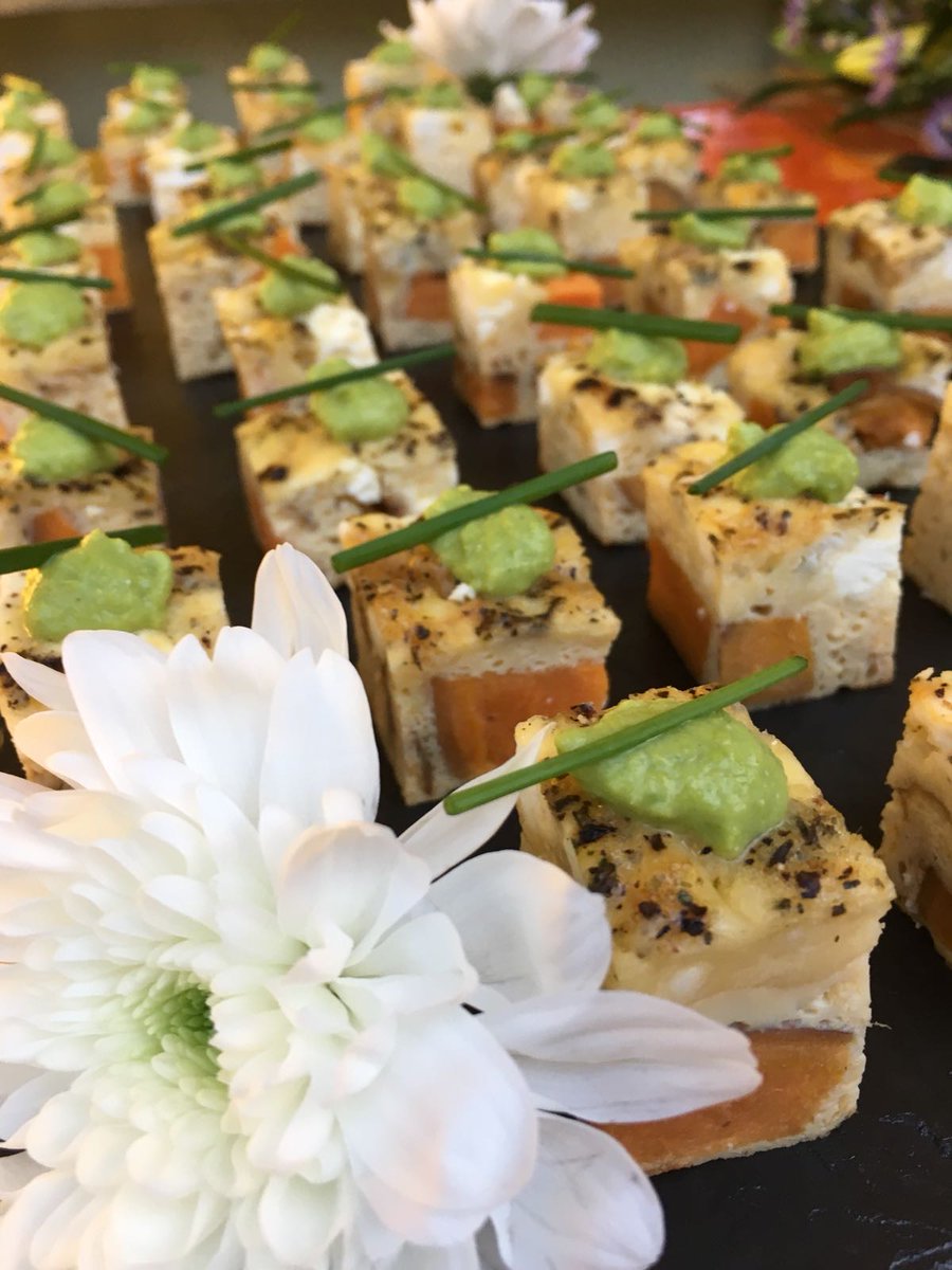 Archies_Food's tweet photo. We had a busy night last week keeping entrepreneurs watered & fed at the research launch event hosted by @8roadsventures at @SECONDHOME_IO spitalfields
#decodingambition #tbt #caterers #Archies https://t.co/Pek6nmBcNk