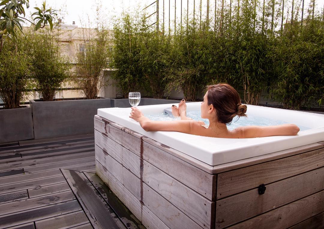 le5codet's tweet photo. Summer is coming at Lecinqcodet
L'été approche au Lecinqcodet
📷 @deboracnogueira
#summeriscoming #terracejacuzzi #outsidejacuzzi #hoteljacuzzi #glassofchampagne #coupedechampagne #lecinqcodet #terracedesign https://t.co/CLnjrSmFl8