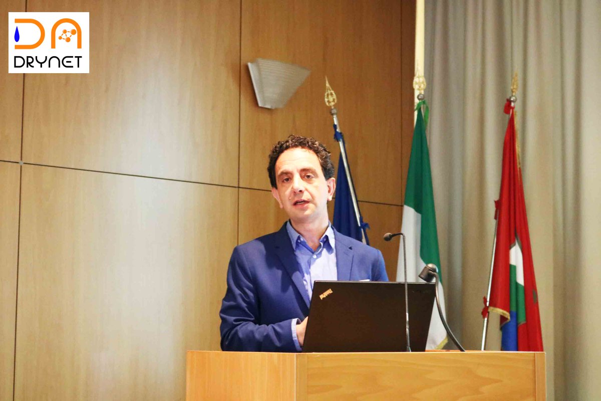 DryNet_project's tweet photo. Now the presentation of Santiago Aparicio from @ICCRAM_UBU 
#H2020 #ResearchImpactEU #InvestEUresearch #DryNet
https://t.co/GYUl9Y9t2D https://t.co/TKiQMg0uL5