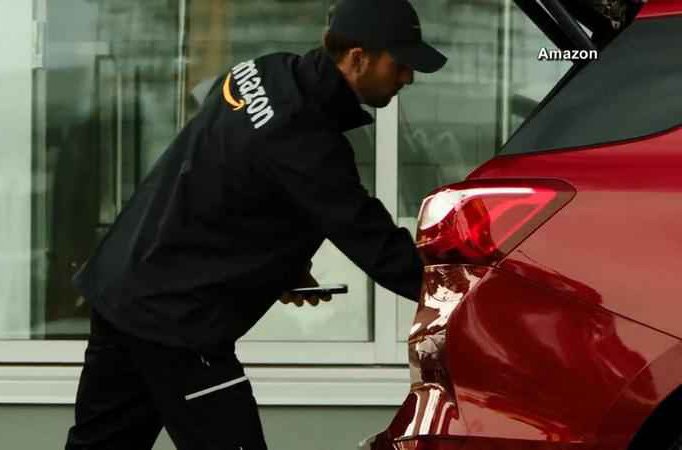 MKTactual's tweet photo. Amazon enviará los pedidos al maletero del coche https://t.co/DABxmhHmEQ #amazon #coches #marketing https://t.co/iEAggE8JHP