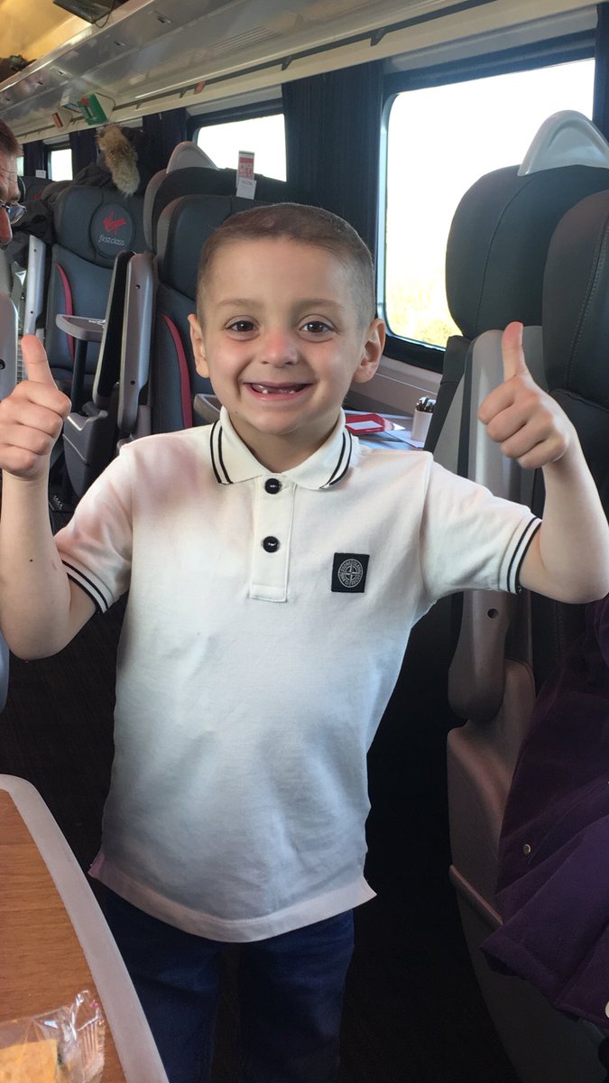 Bradleysfight's tweet photo. Heres a #throwbackthursday of our beautiful boy to brighten up your week 💙 he sure does brighten up ours! #bradleylowery #bradleyloweryfoundation #childhoodcancer #neuroblastoma #love #gorgeousboy #smile https://t.co/tH9BbtFF6X
