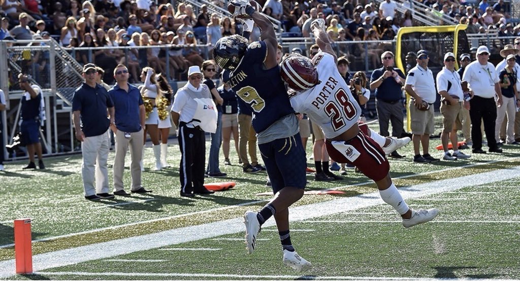Mr_Turner1123's tweet photo. Blessed to receive an offer from FIU 🙏🏽@247Sports @CoachT_HarrisJR @JerryRecruiting @Andrew_Ivins @SMCobraFB https://t.co/F1j7rra3FT