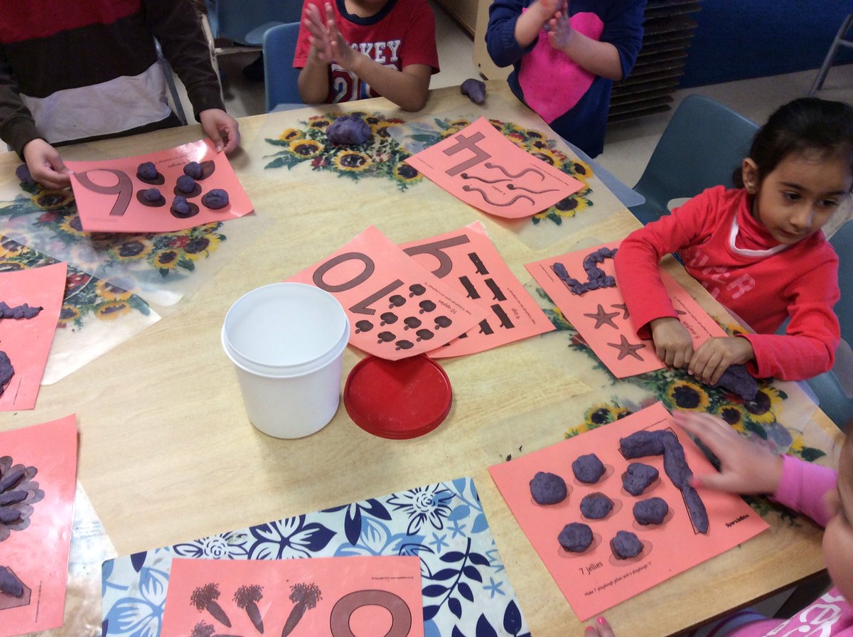 Enriching and extending our playdough adding #mathexploration #numbers #mathawareness #mathtalk 👐🏼 #numberforms 🔢 @ThornwoodPS ❤️