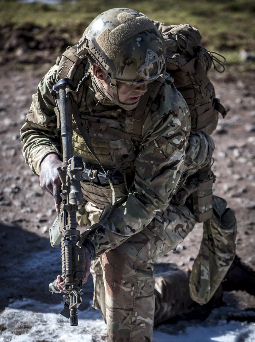 16AirAssltBCT's tweet photo. "If we get seen by the enemy we want to shoot back and get out of there as fast as we can.”
Pathfinders, the Brigade's advance force, hone their fire and manoeuvre skills; small teams working behind enemy lines must be able to get themselves out of trouble
https://t.co/oljBV555NX https://t.co/jr3pF5HqvE