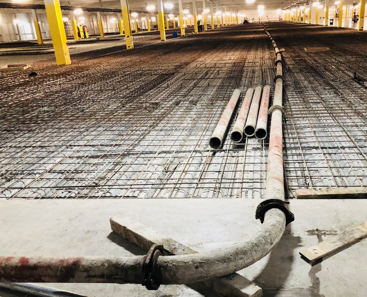 SICFL's tweet image. The perfect mezzanine floor? The best ingredients certainly help! #teamwork @TarmacLtd @Somero_Inc #southcoastconcretepumping High tolerance, high quality mezz floors delivered by the industry #safepairofhands @SICFL