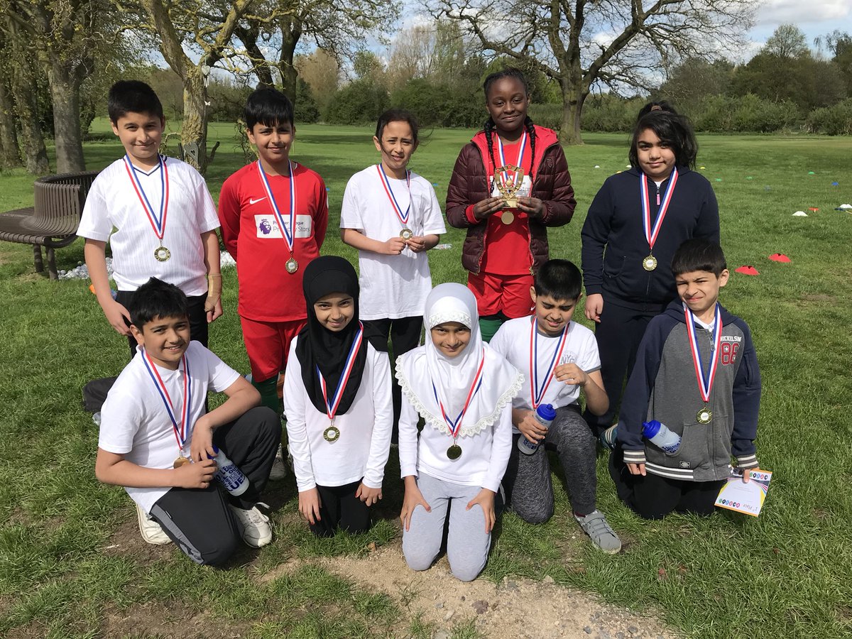 CPSGO's tweet photo. Congratulations to @ParkfieldSchool who won our year 5/6 Tri- golf competition today! @HatchfordBGC @YourSchoolGames https://t.co/xzSn6ney1D