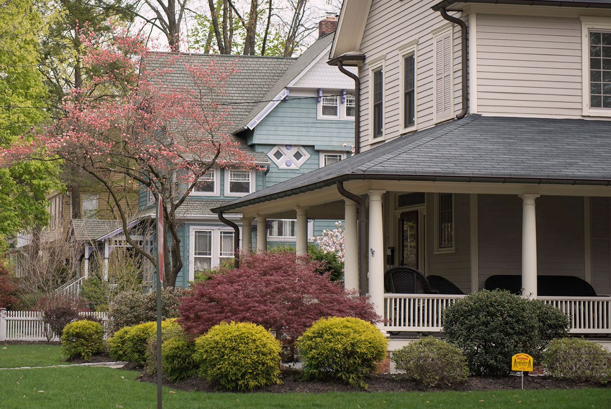 agentpresenter's tweet photo. Why High-Flying U.S. Home Prices Seen Getting Another Jolt https://t.co/hTTkrD6iQA https://t.co/v5o7kplKzE