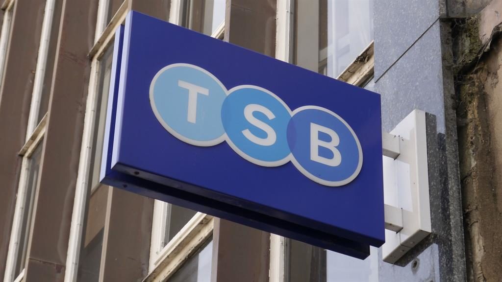 simonnread's tweet photo. Word of the week? Verschlimmbesserung - German for an improvement that makes things worse #TSB #TSBFAIL #TSBfiasco https://t.co/pMoUaVD3iZ