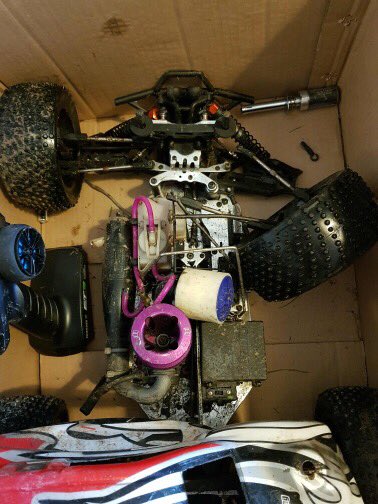 AMCRACING's tweet photo. Nitro and electric Rc Car repairs before and after #actionmodelcentre https://t.co/8xlTuB1QL4