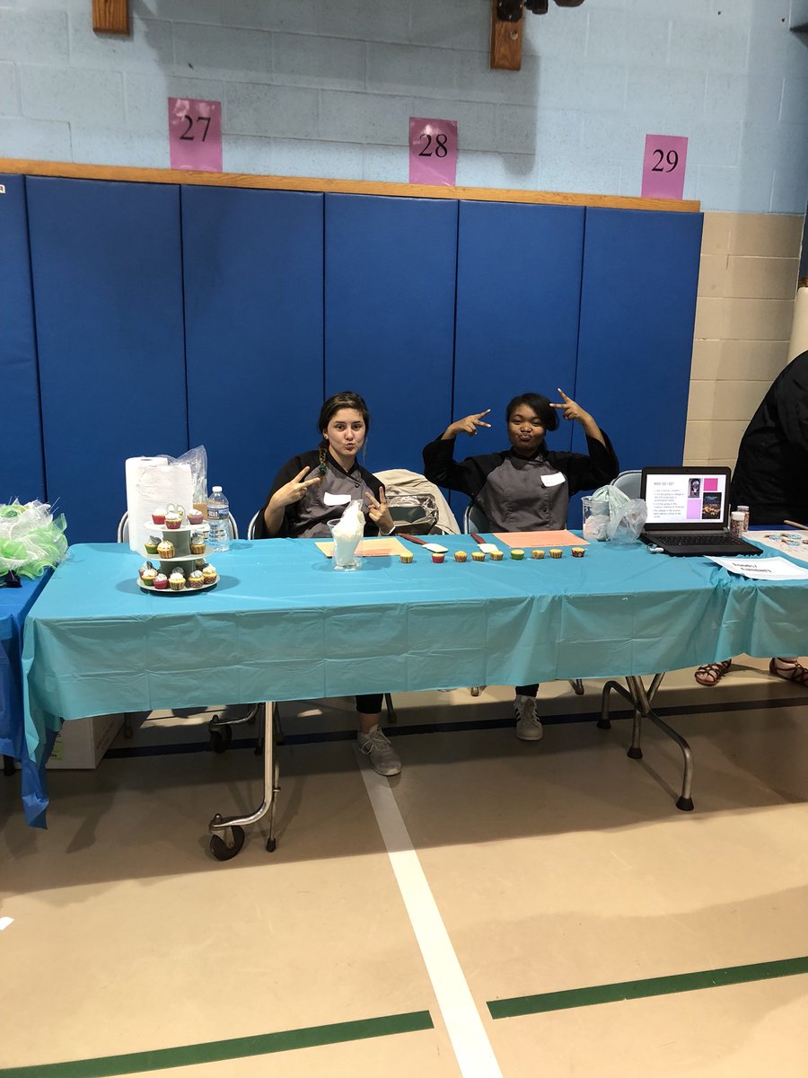 HTHSEdRising's tweet photo. Love seeing some of our @EducatorsRising peeps  helping out at Bakerfield Elem. Career Day &amp; teaching future cobras about their Tech Areas!  @HCPSchools @TechAuthen @collins6HCPS https://t.co/kNPr72hATi