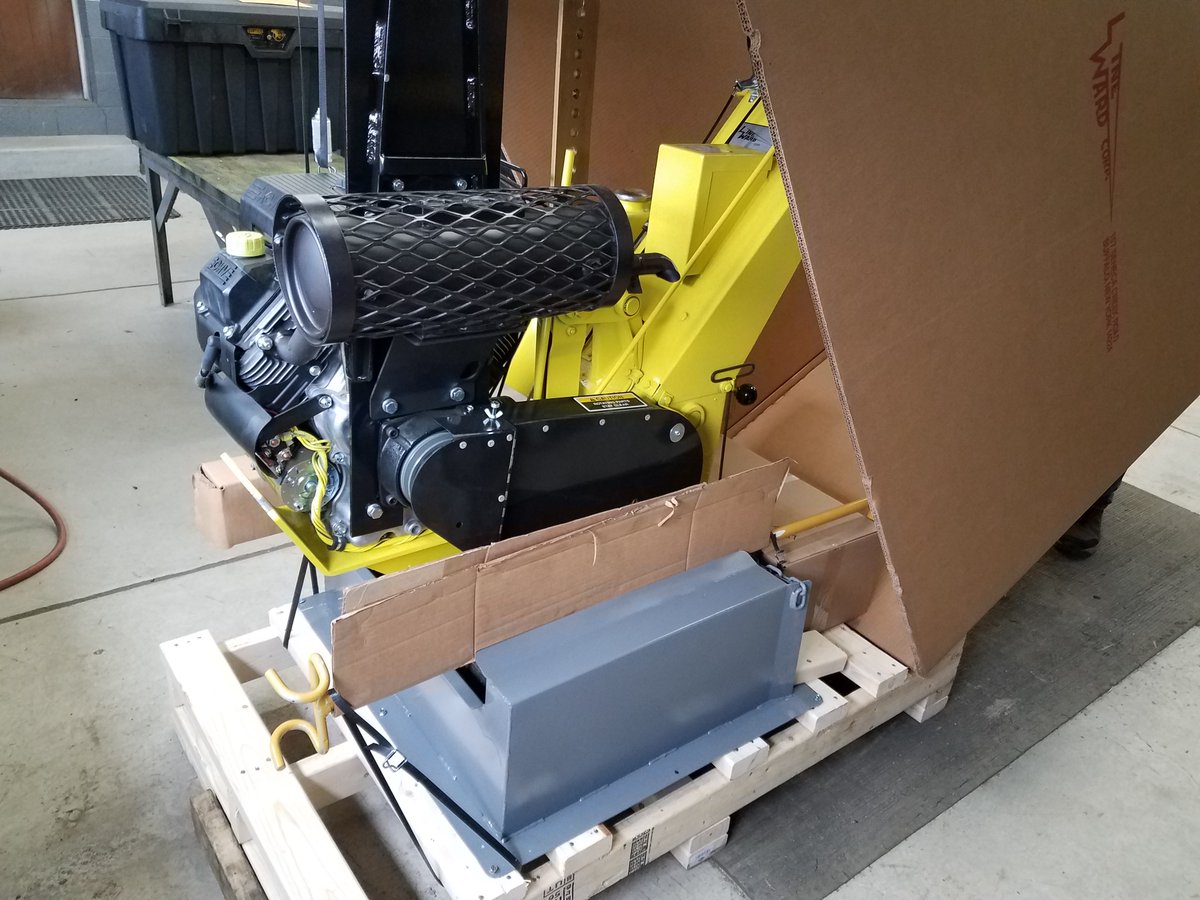 LineWardCorp's tweet photo. Not in the Western New York area? No problem. We'll ship to you! These babies are getting ready to head out into the world and do good work. #L2 #lineward #linelayer #cableinstallation #pipeinstallation #landscaping #boringequipment https://t.co/CmHFKg6Ilz