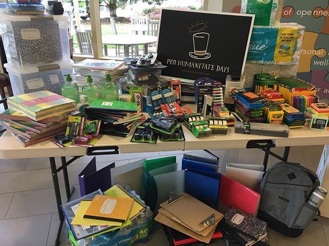 WFUAlumni's tweet photo. Thank you #WFUAlumni for school supplies to support the victims of the Greensboro tornado #goodwearsblack #godeacs #prohumanitate https://t.co/9ZrHazkOg6 https://t.co/ZH5dGh24Xc