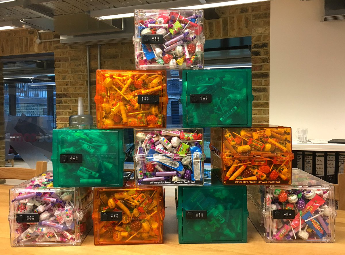 Loving the padlock Box that Agile Films sent out clients recently, looks very similar to something I saw 18 months ago.... <a href="/agilefilms/">Agile Films</a> <a href="/rubyq/">ruby quince</a>