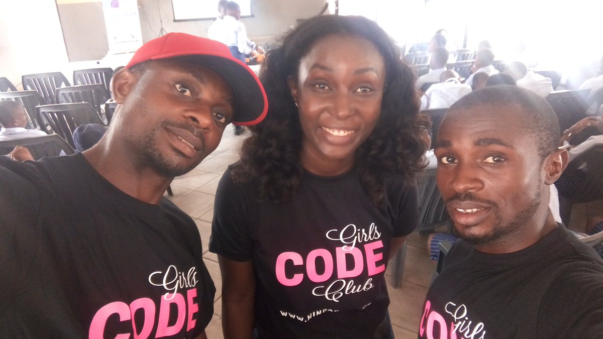 zeelz's tweet photo. While a woman is discouraged from describing herself as a #wife, let the boys go and support #GirlsinICT #GirlsinICTDay2018 #GirlsCodeClub cc: @_MindAfrica https://t.co/ZDAdeiwfqV