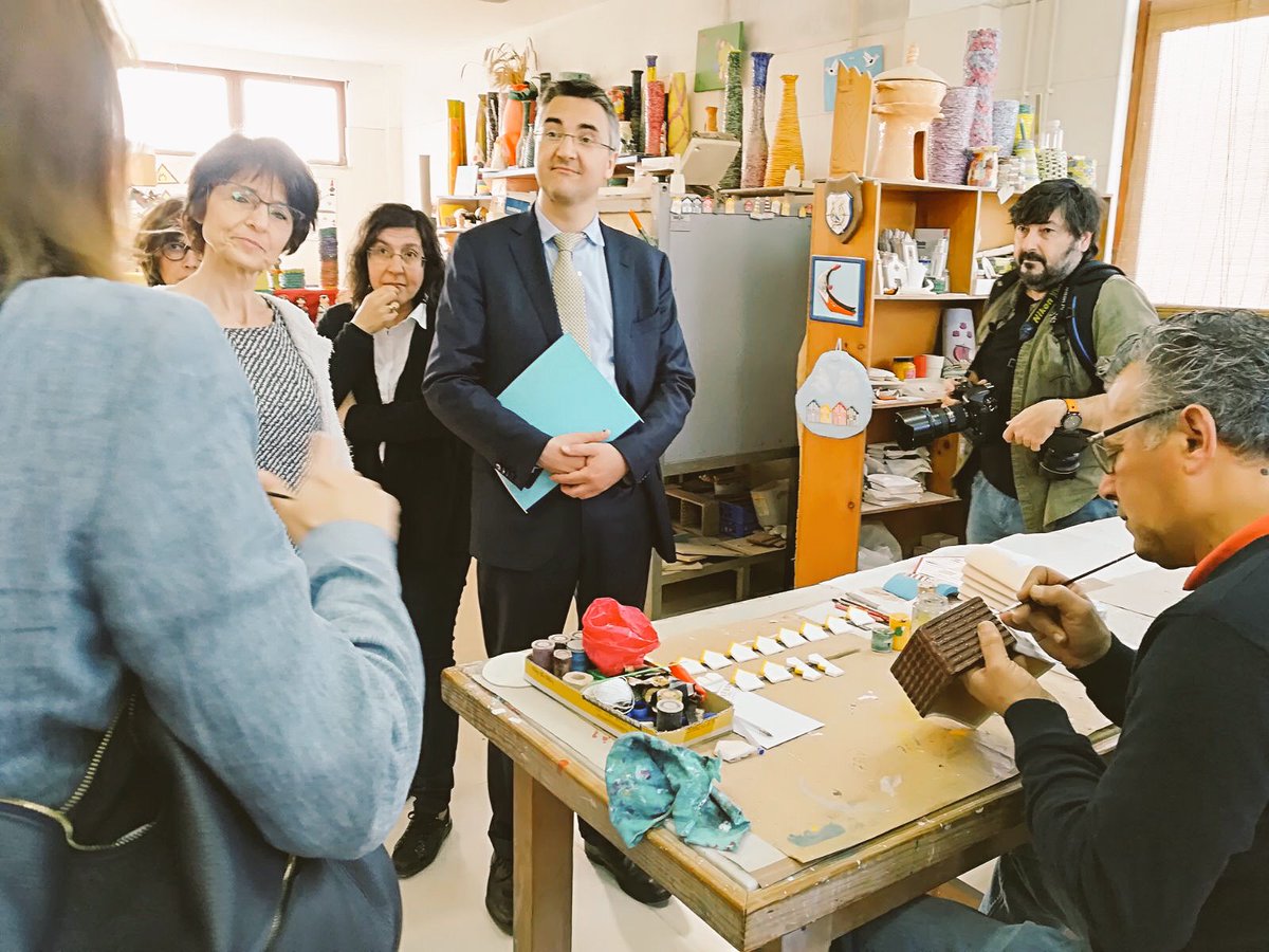 mariannethyssen's tweet photo. Visit to #Portugal continued at #CASCI, #EU funded project that offers social assistance & job opportunities to people at risk of social exclusion, incl. people with disabilities. #SocialEurope #SocialRights #SocialInclusion #EUbudget4results https://t.co/IzHWpiIgPU