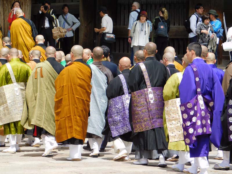 【全日本仏教青年会】東大寺仏法興隆花まつり千僧法要 (2ページ目) - Togetter
