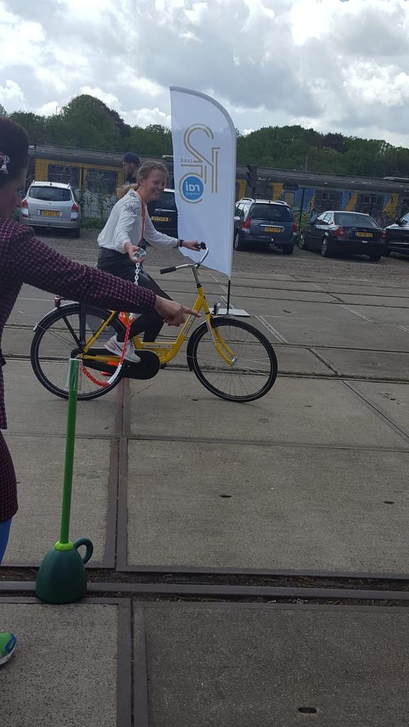 Elmi_Hulst's tweet photo. Meedoen aan een super leuke fietscursus met dank aan @KIJKERD #NVVC2018 https://t.co/P3UEhrnbte