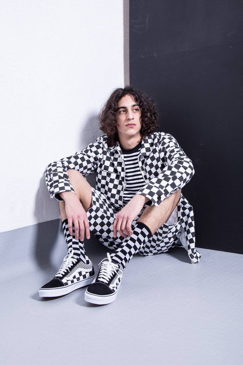 Inspired by visual arts and music, LIFESUX represent on of the best upcoming #streetwear brand in the Italian scenario. See more: back-door.it/brand/lifesux/