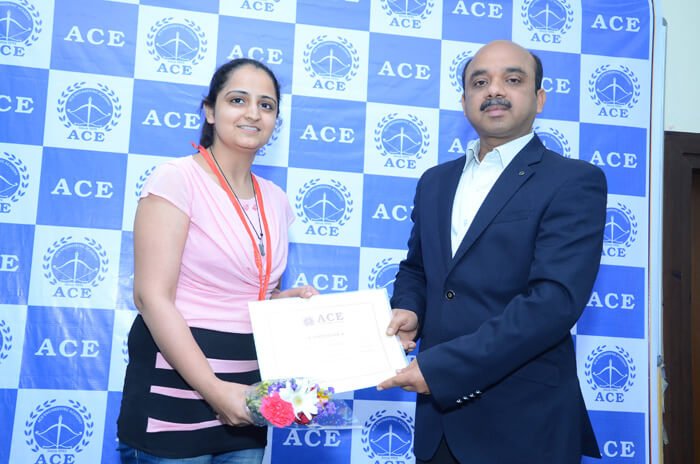 acebangalore's tweet photo. All India Ranks - 1 to 10 in GATE 2018 - Electronics & Communication Engineering
#gate #gate2018toppers #gateclasses #gate2018 #gateelectronics #gate2019 https://t.co/nMiSs7jOLp